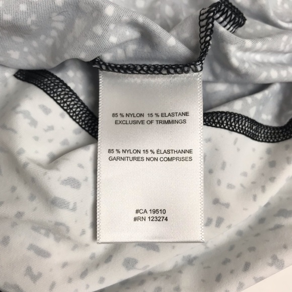 Lole born in Montreal pullover athletic top. - Picture 6 of 6